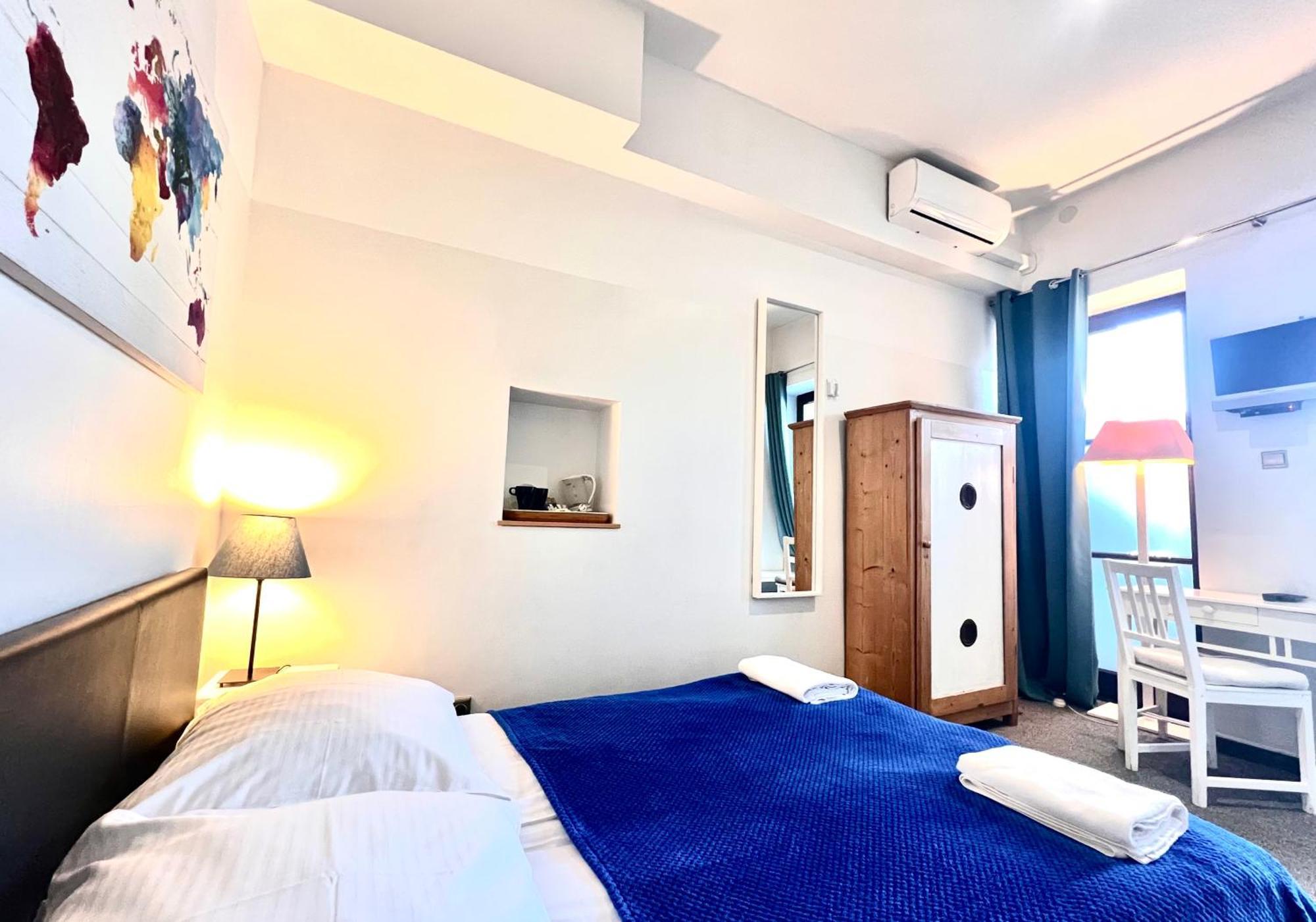 Oki Doki Old Town Bed & Breakfast