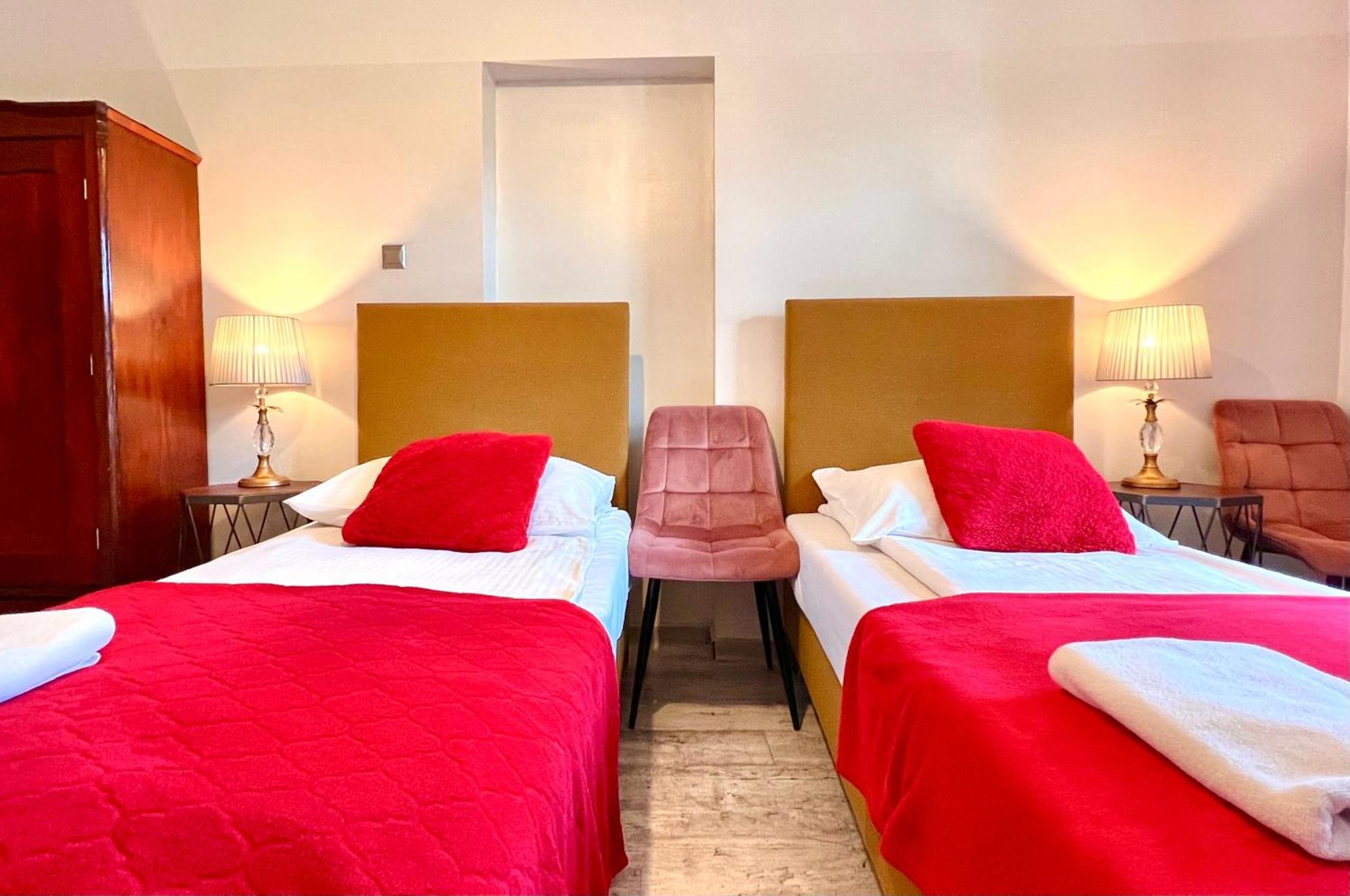Oki Doki Old Town Bed & Breakfast 2*